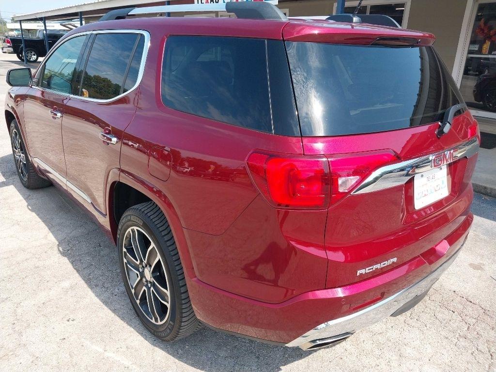 GMC Acadia Denali 2017