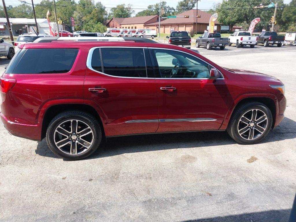 GMC Acadia Denali 2017