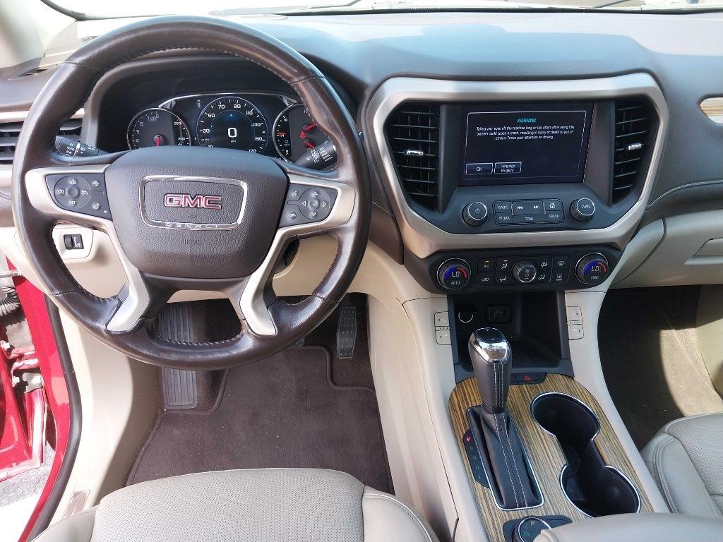GMC Acadia Denali 2017