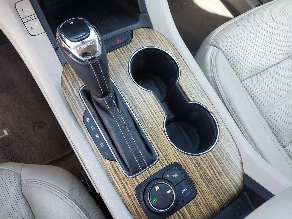 GMC Acadia Denali 2017