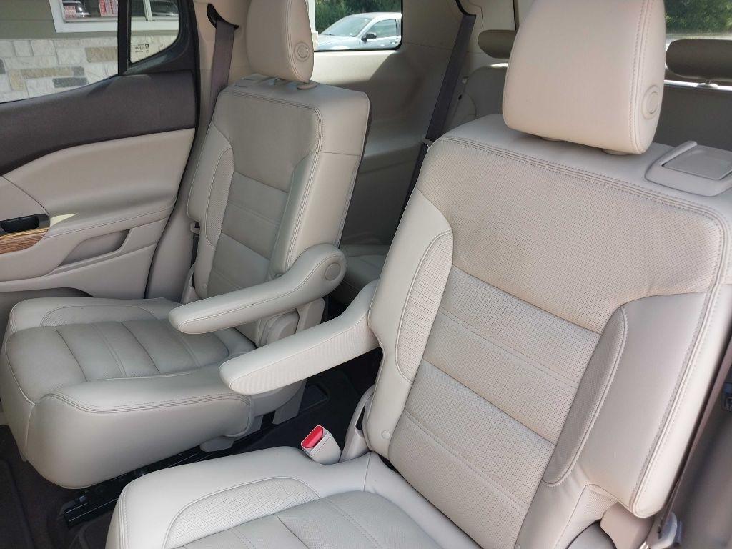 GMC Acadia Denali 2017