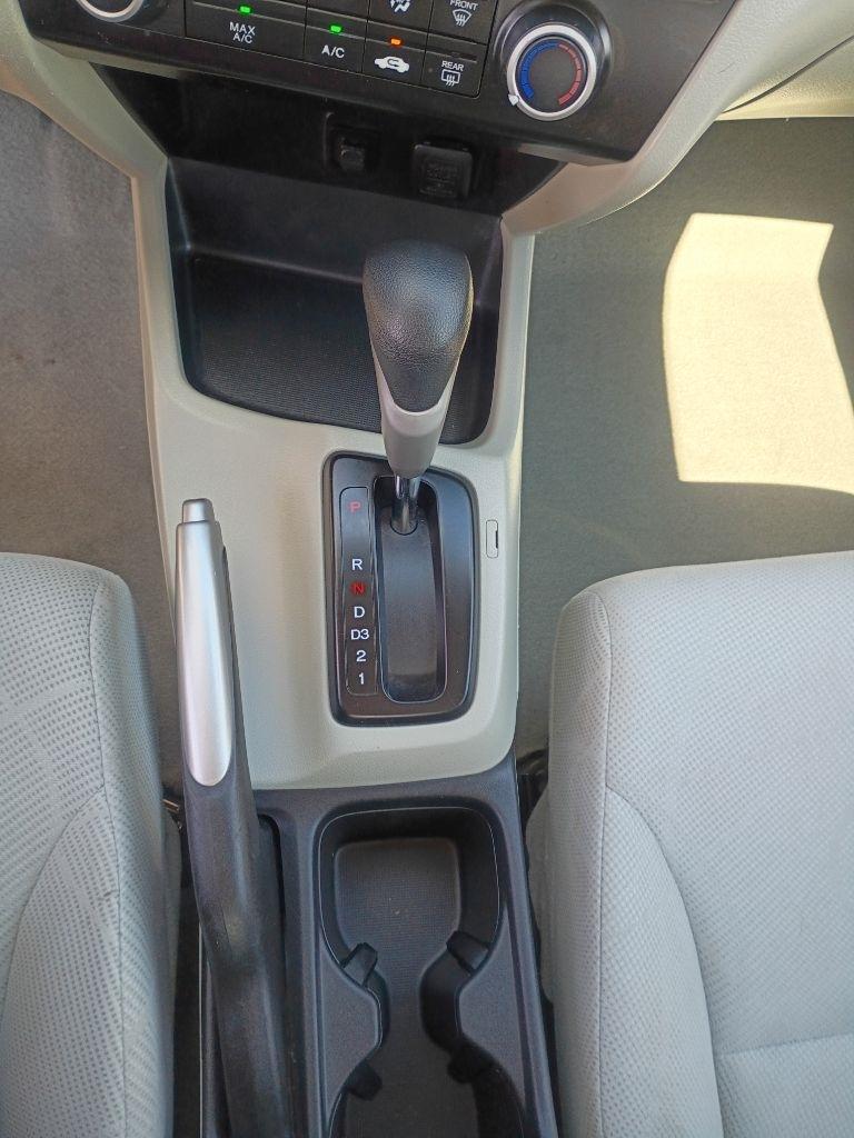 Honda Civic CNG Sedan 5-Speed AT 2012