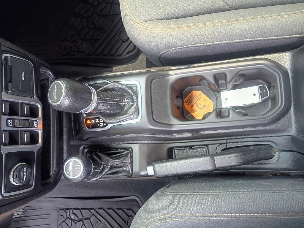 Jeep Gladiator Sport 2025
