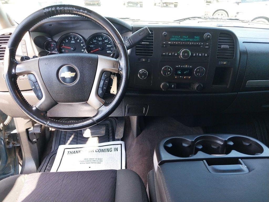 Chevrolet Silverado 1500 LT Crew Cab 4WD 2012