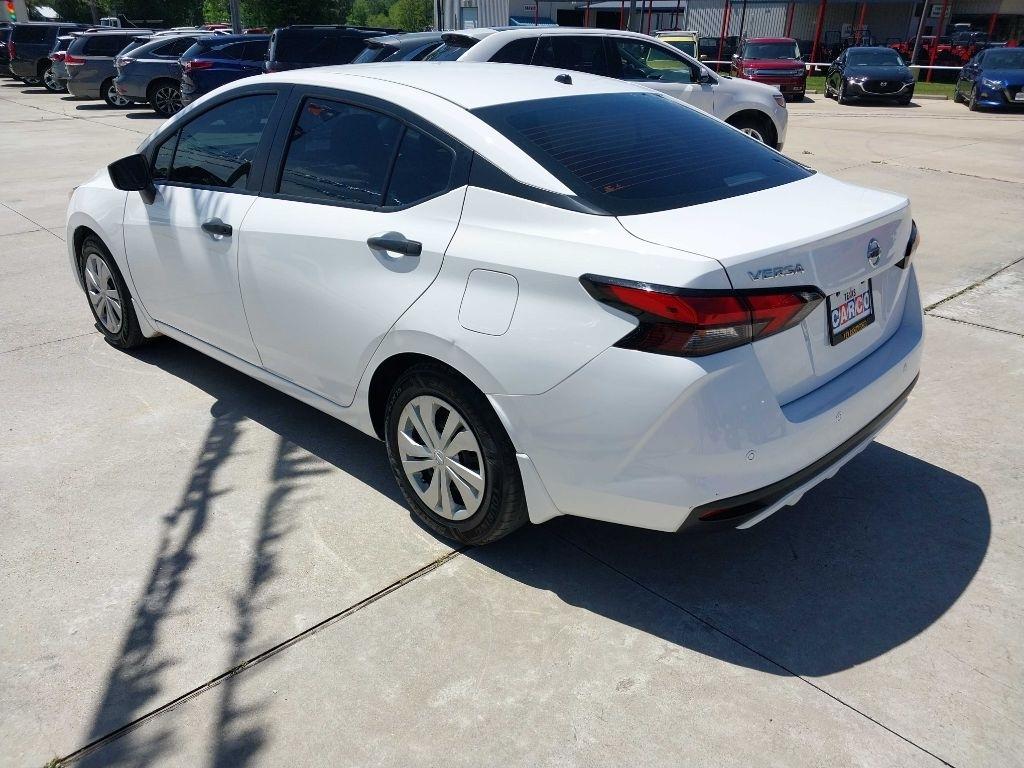Nissan Versa S CVT 2020
