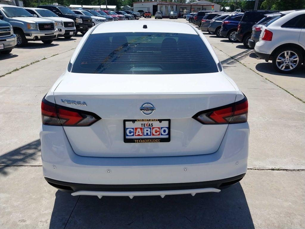 Nissan Versa S CVT 2020