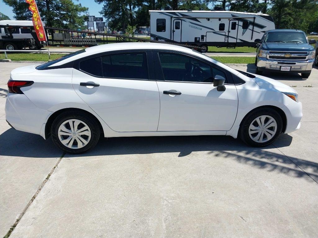 Nissan Versa S CVT 2020