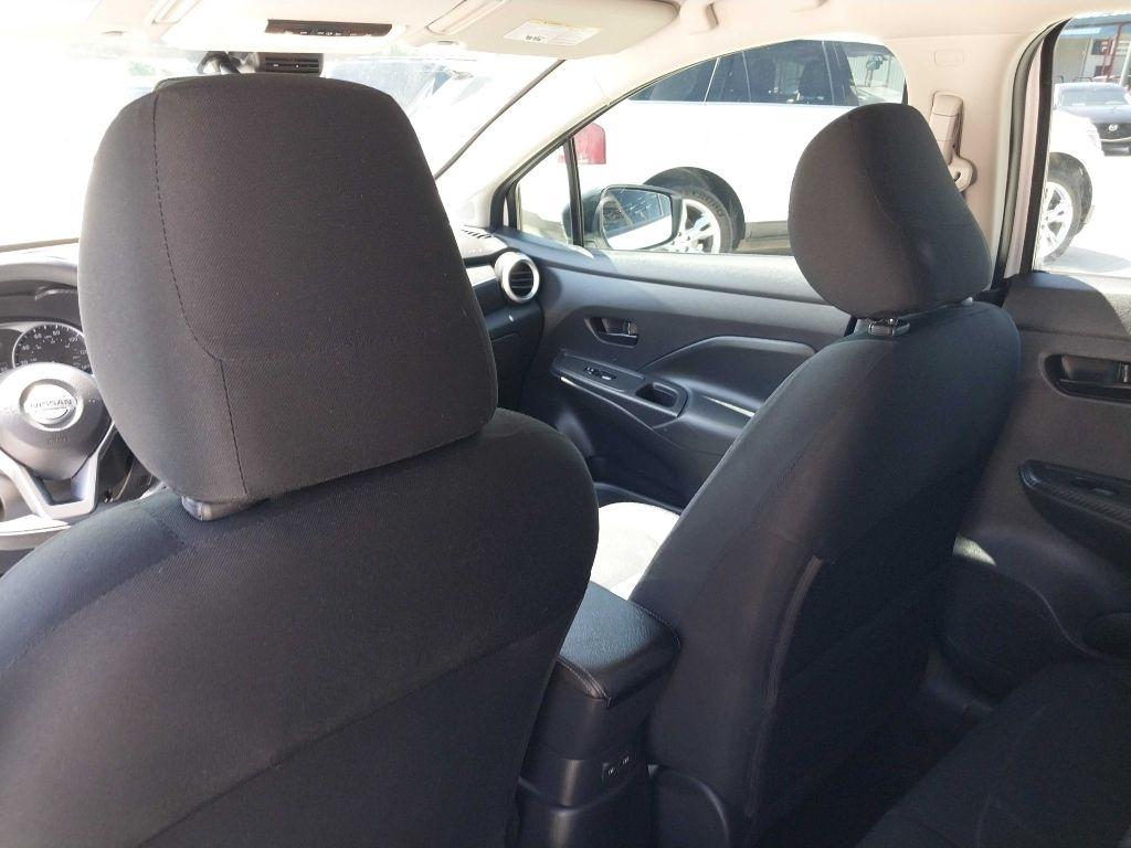 Nissan Versa S CVT 2020