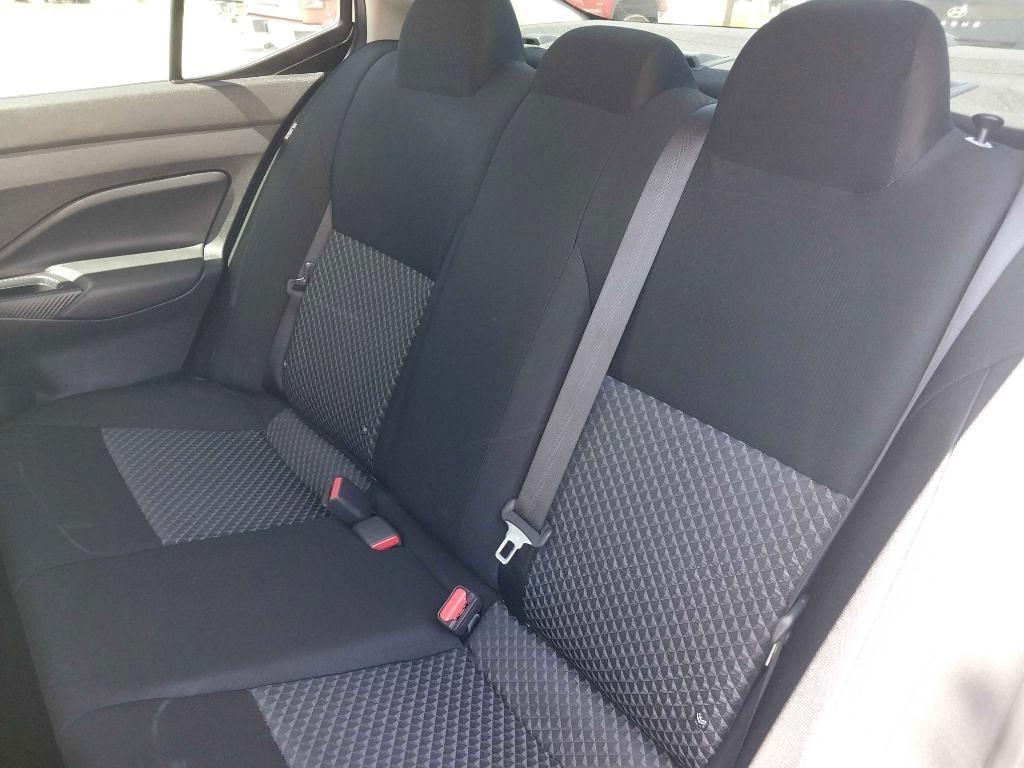 Nissan Versa S CVT 2020