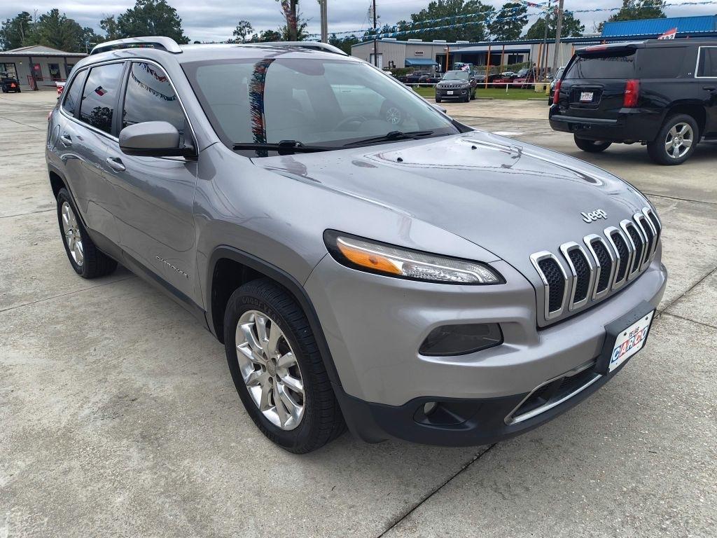 Jeep Cherokee photo 6