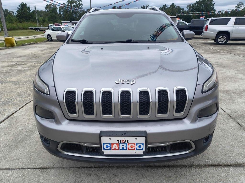 Jeep Cherokee photo 8