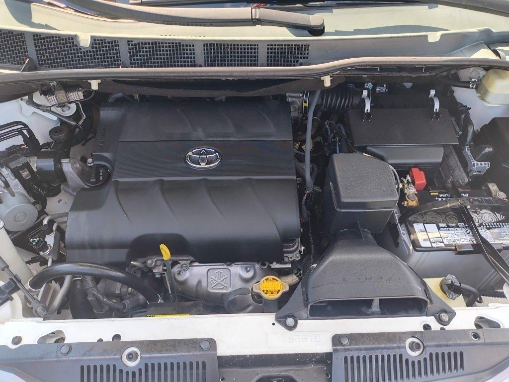 Toyota Sienna photo 21