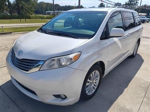 2016 Toyota Sienna XLE FWD 8-Passenger V6