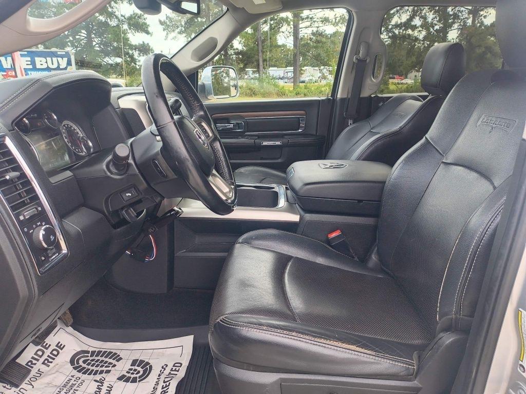 RAM 2500 Laramie Crew Cab SWB 4WD 2017