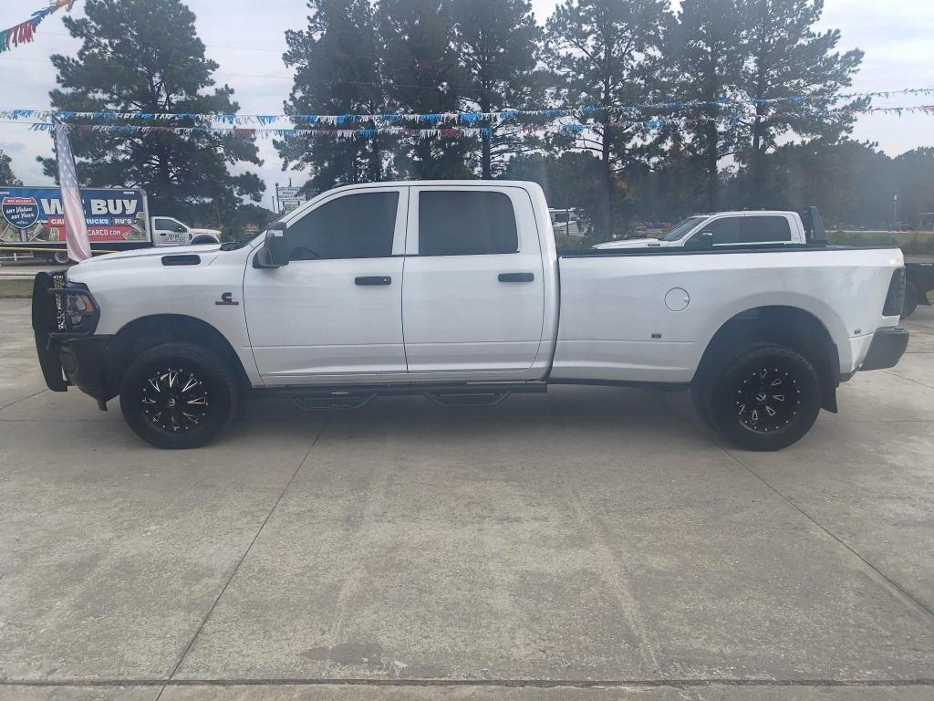 RAM 3500 Tradesman Crew Cab 4WD DRW 2024