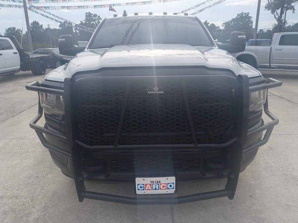 RAM 3500 Tradesman Crew Cab 4WD DRW 2024