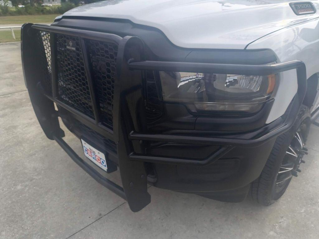 RAM 3500 Tradesman Crew Cab 4WD DRW 2024