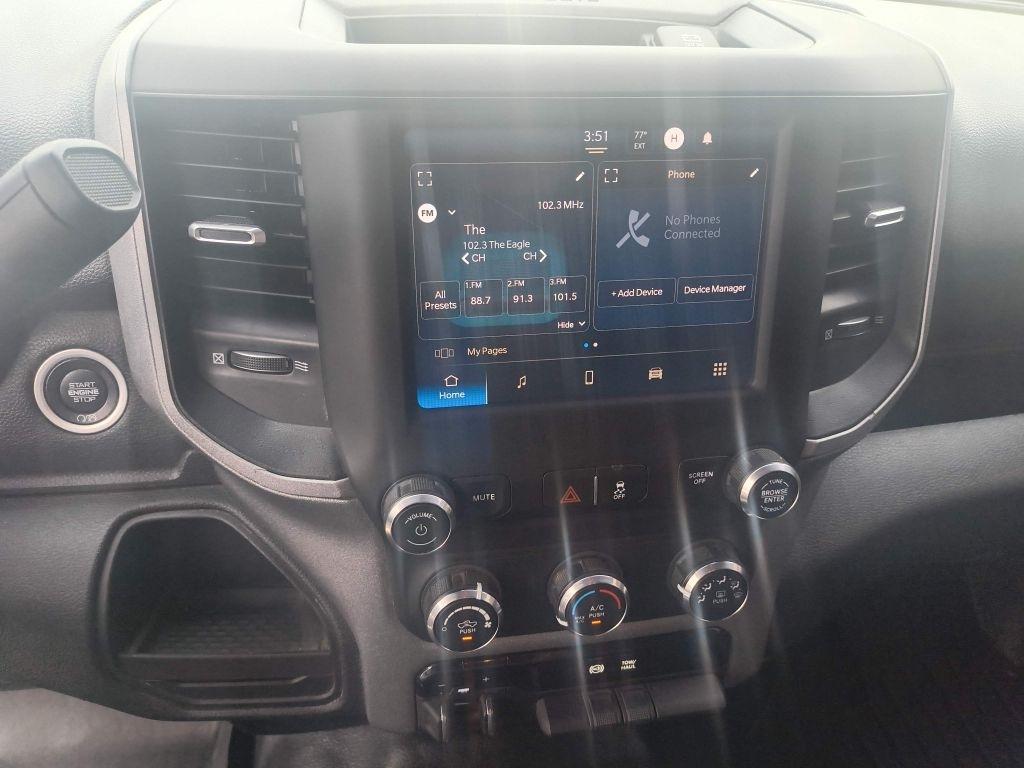 RAM 3500 Tradesman Crew Cab 4WD DRW 2024