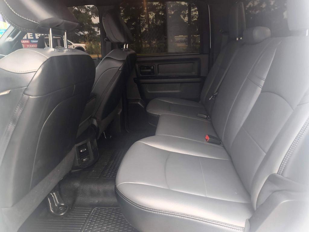 RAM 3500 Tradesman Crew Cab 4WD DRW 2024