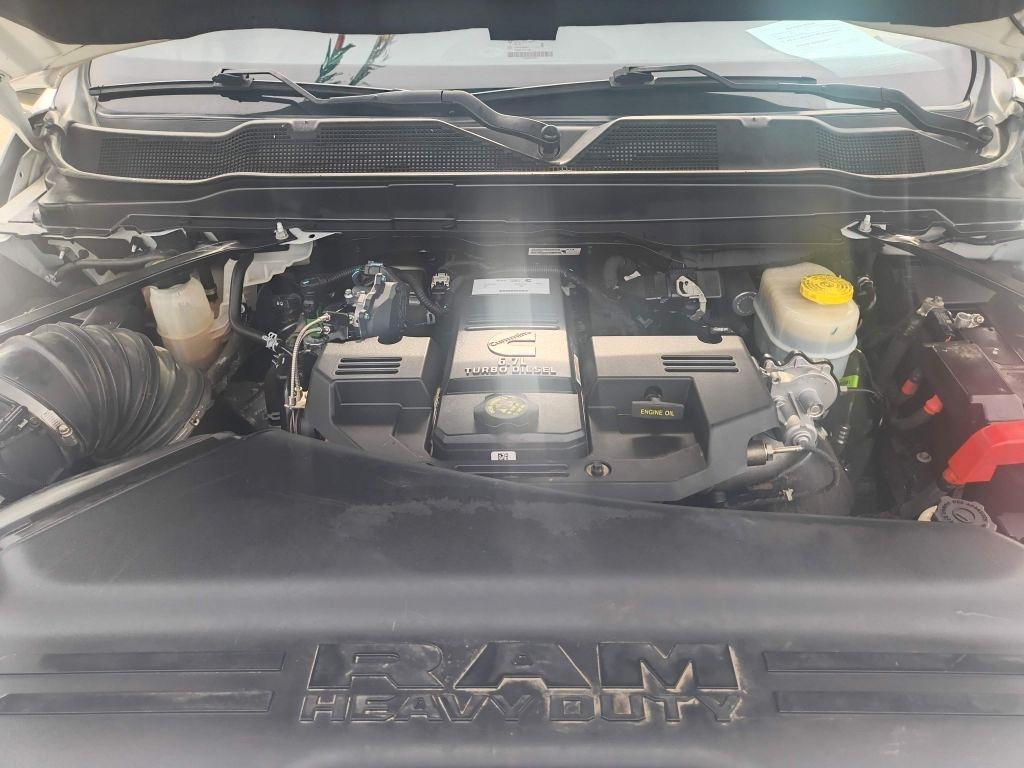 RAM 3500 Tradesman Crew Cab 4WD DRW 2024