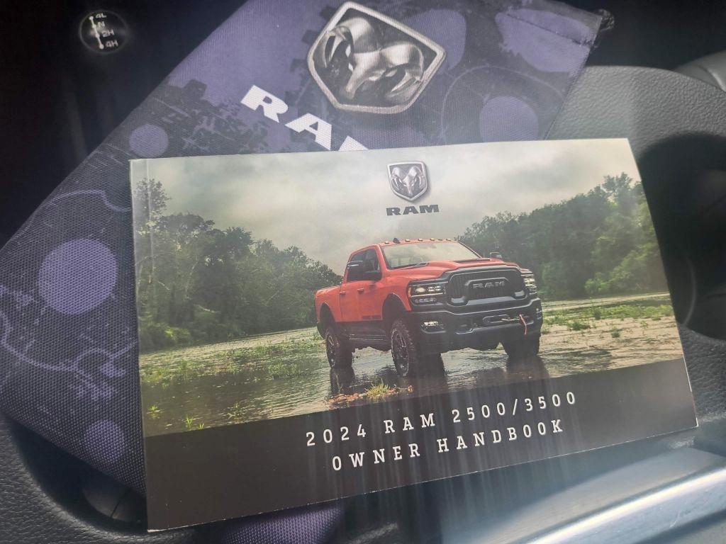 RAM 3500 Tradesman Crew Cab 4WD DRW 2024