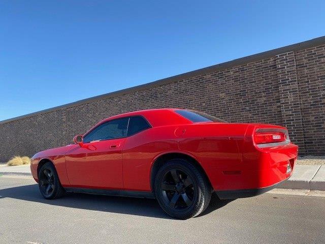 Dodge Challenger SE 2009