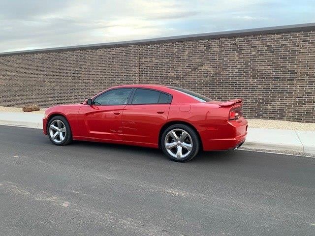 Dodge Charger SE 2013