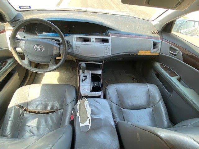 Toyota Avalon XL 2008