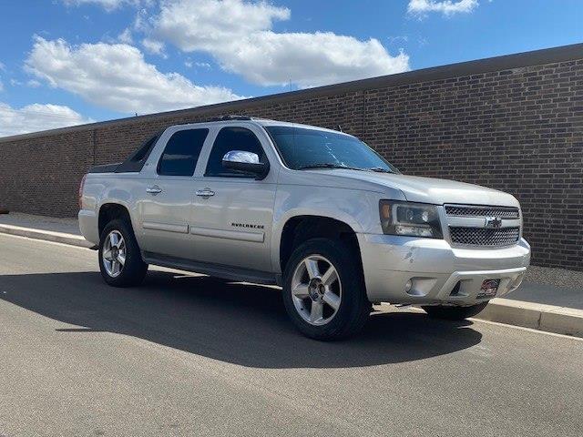 Chevrolet Avalanche LT 2WD 2011
