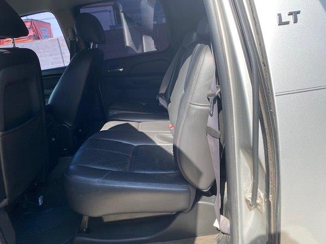 Chevrolet Avalanche LT 2WD 2011