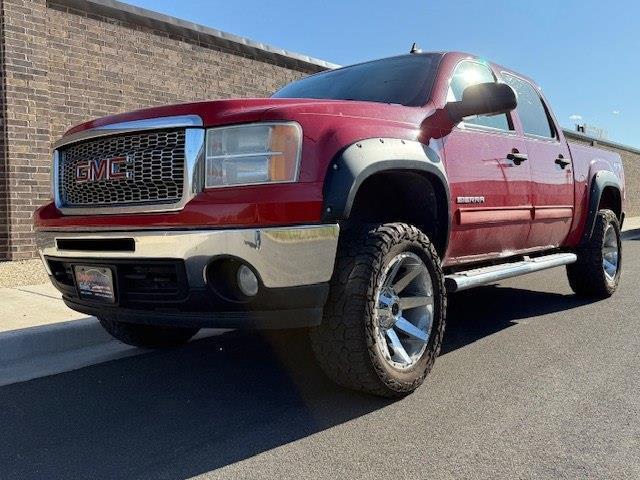 GMC Sierra 1500 SLE Crew Cab 4WD 2011
