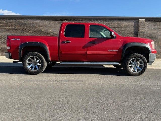 GMC Sierra 1500 SLE Crew Cab 4WD 2011