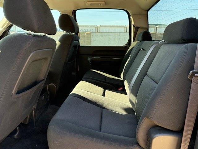 GMC Sierra 1500 SLE Crew Cab 4WD 2011