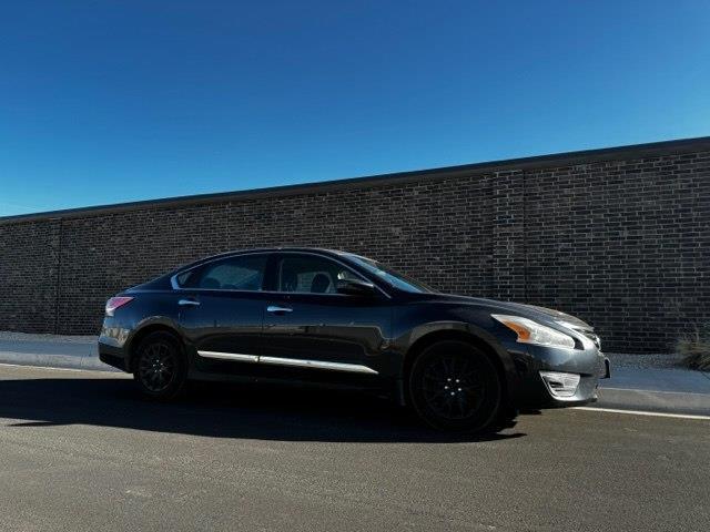 Nissan Altima 2.5 SV 2015