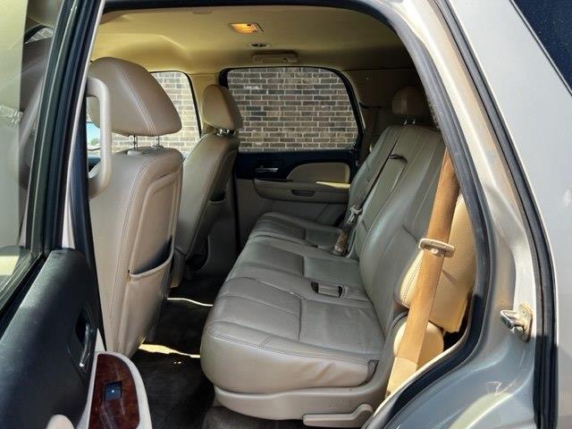 GMC Yukon SLE-1 2WD 2007