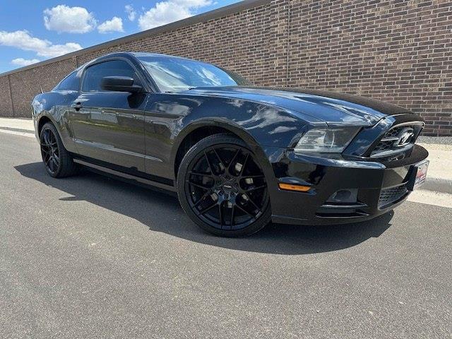 Ford Mustang V6 Coupe 2014