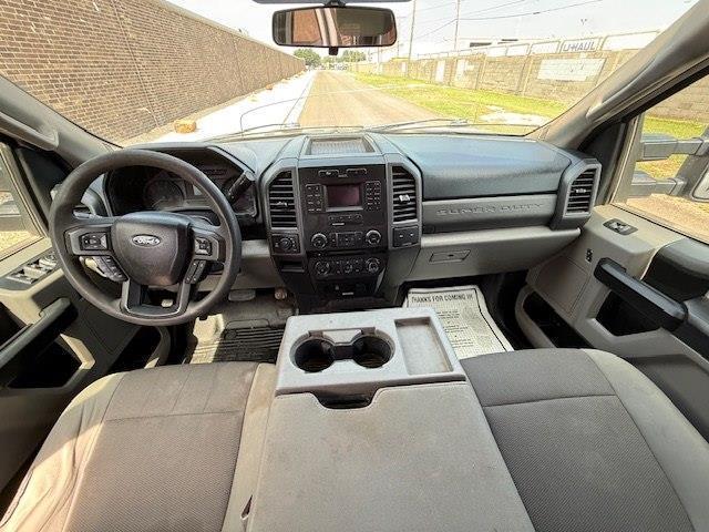 Ford F-250 SD XL SuperCab 4WD 2017