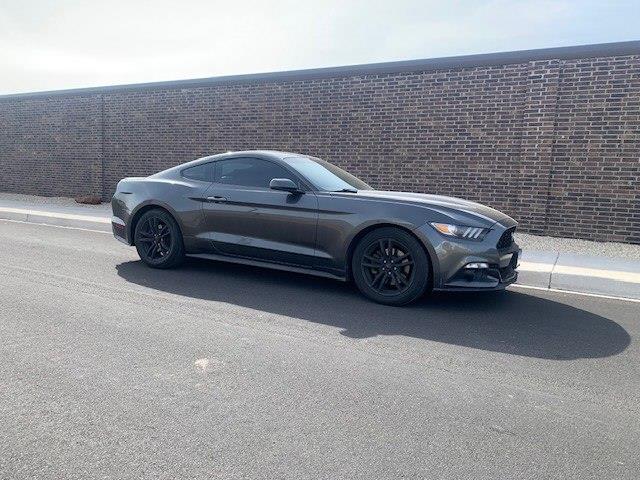 Ford Mustang EcoBoost Coupe 2016