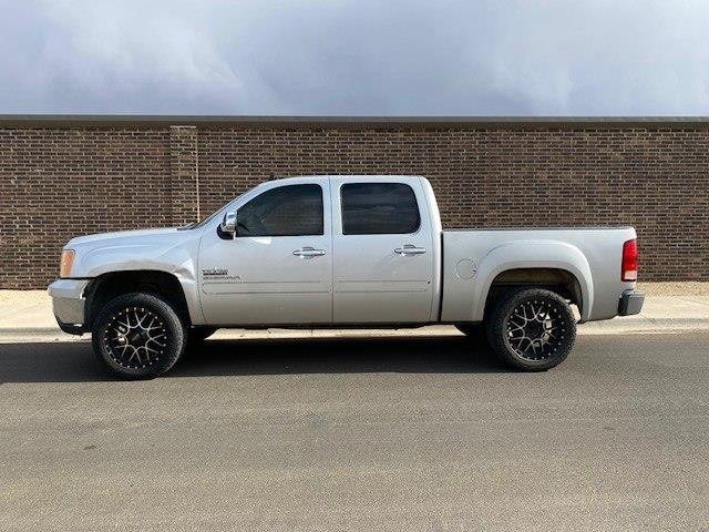 GMC Sierra 1500 SLE Crew Cab 2WD 2011