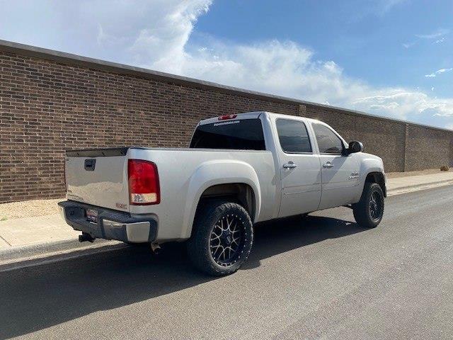 GMC Sierra 1500 SLE Crew Cab 2WD 2011