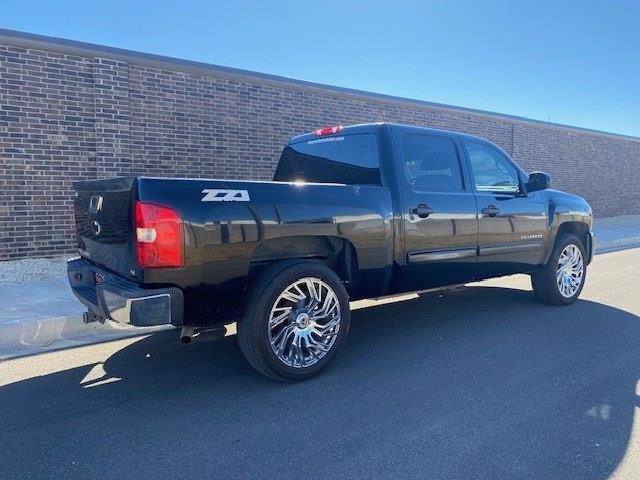 Chevrolet Silverado 1500 LS Crew Cab Short Box 2WD 2011