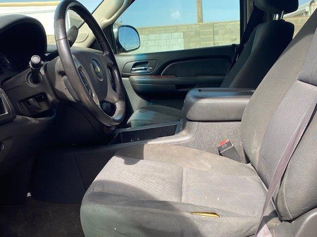 Chevrolet Suburban LS 1500 2WD 2012