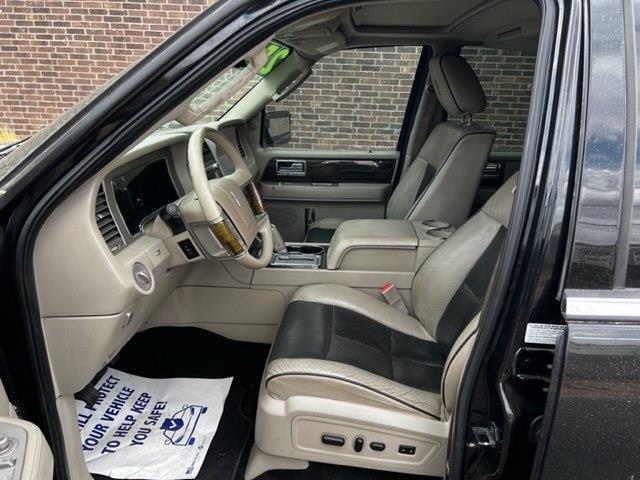 Lincoln Navigator 2WD 2010