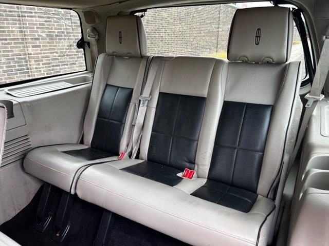 Lincoln Navigator 2WD 2010