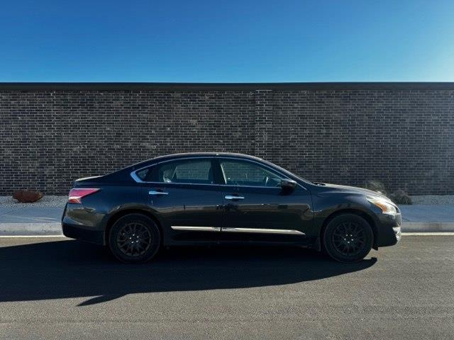 Nissan Altima 2.5 SV 2015