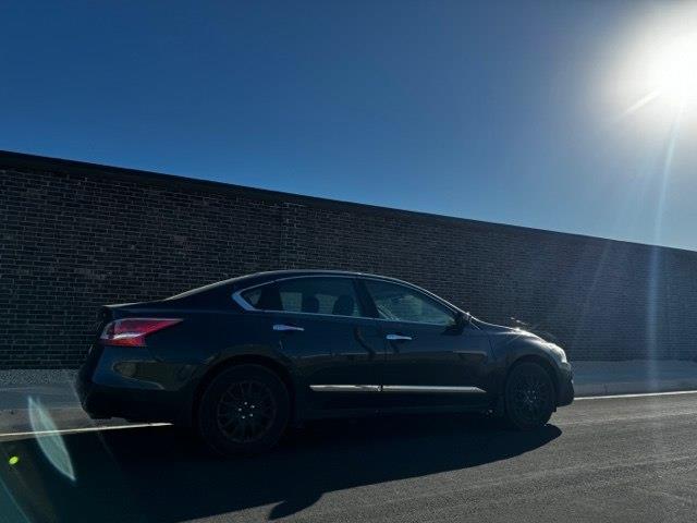 Nissan Altima 2.5 SV 2015