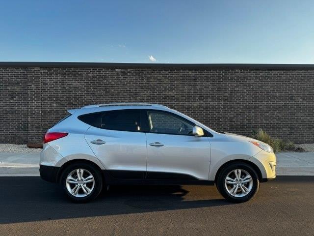 Hyundai Tucson GLS 2WD 2011