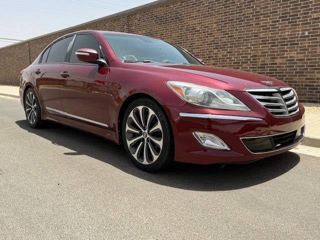 Hyundai Genesis 5.0L R-Spec 2013