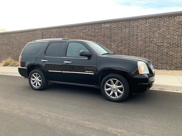 GMC Yukon Denali 4WD 2011