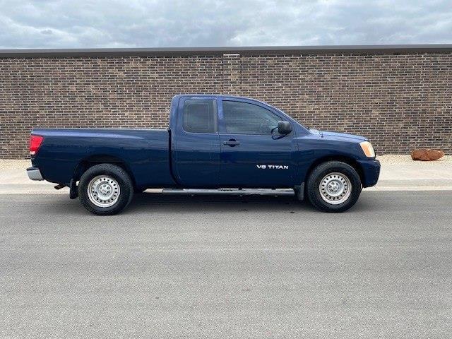 Nissan Titan XE King Cab 2WD SWB 2008